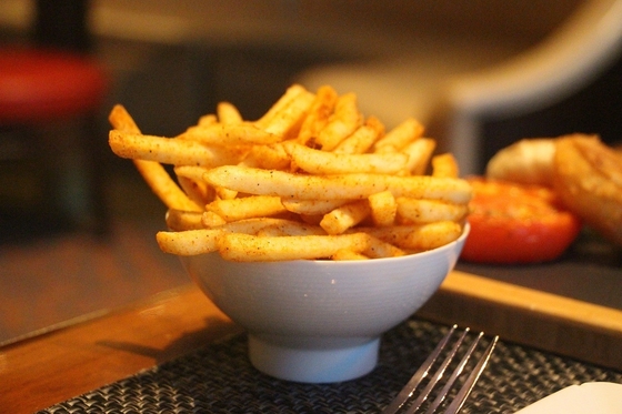 Friteuse commerciale à bouton pour des solutions de cuisson économes en énergie