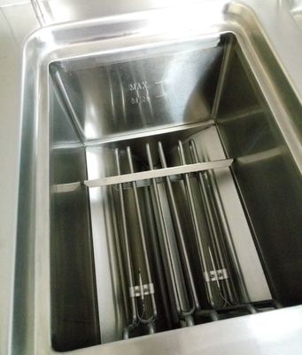 Friteuse à vide commerciale de capacité 2L-6L pour la technologie de friture à basse température