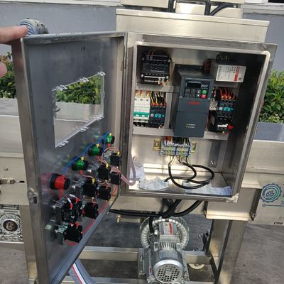 Machine à moudre automatique à batterie pour la transformation thermique des viandes et des légumes