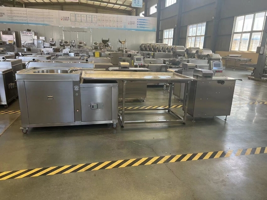 Machine de fabrication de saucisses de 60L avec une construction et un emballage robustes Taille de 120cm * 800cm * 120cm