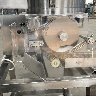 Moulin à viande commercialement congelé Hach Brown Machine de fabrication de pommes de terre avec et 380V Voltage