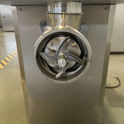 La machine de fabrication de viande à gros boutons pour la viande congelée
