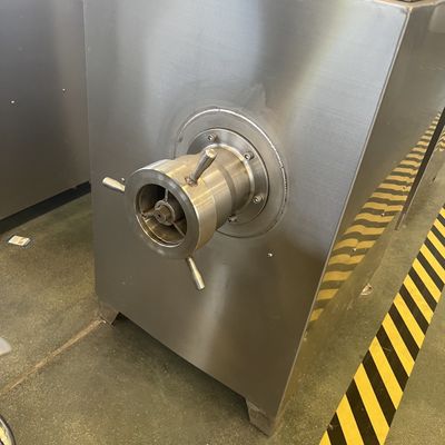 La machine de fabrication de viande à gros boutons pour la viande congelée